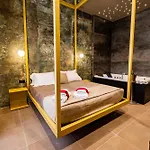 Gold Suite&spa Bed and Breakfast 4*