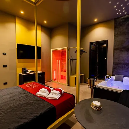 ベッド・アンド・ブレックファスト Gold Suite&spa